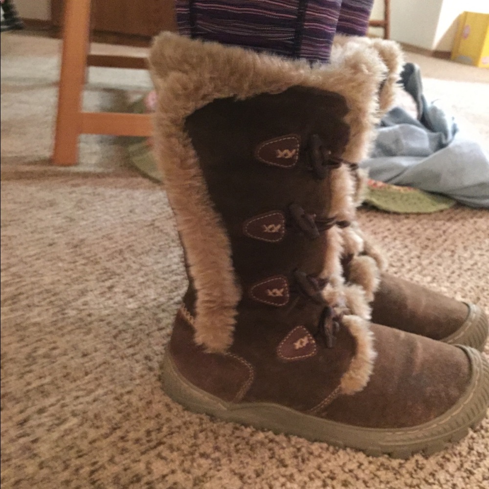 Brown leather winter boots
